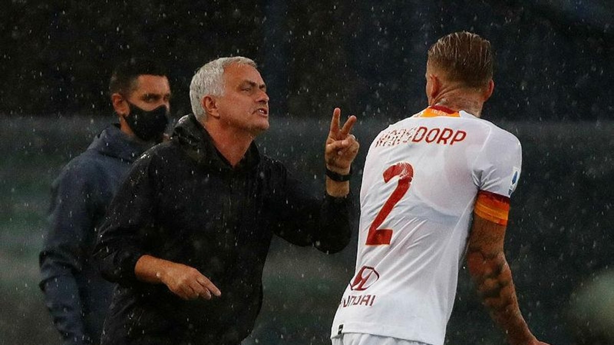 Benden özür dilemedi