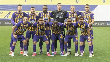 Eyüpspor 4-1 Altay (MAÇ SONUCU-ÖZET) | Arda Turan'lı Eyüpspor Süper Lig'e yükseldi!