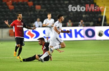 Gazişehir-Beşiktaş maçından kareler