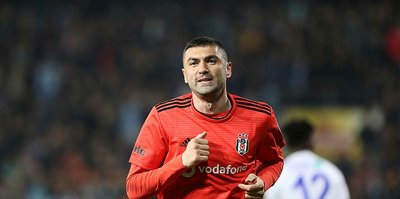 Burak Yılmaz Abdullah Avcı'dan formayı istedi