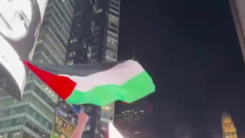 Faslı taraftarlardan Times Meydanı'nda Filistin'e destek!