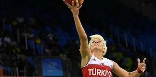 Işıl Alben kadro dışı