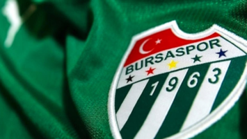 Protokol tribününde burun kıran kavga