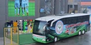 Trabzon'da Ç. Rizespor otobüsü taşlandı
