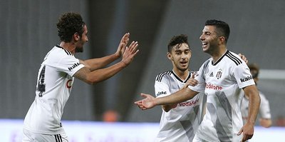 Alkışlar Muhayer'e