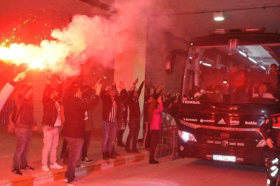 Beşiktaş'a Konya'da coşkulu karşılama!
