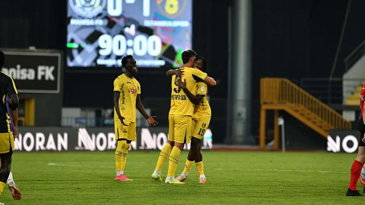 İstanbulspor, Manisa deplasmanından 1-0'lık galibiyetle döndü