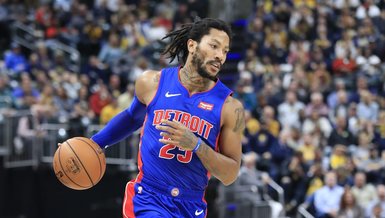 NBA'de New York Knicks Derrick Rose'u kadrosuna kattı