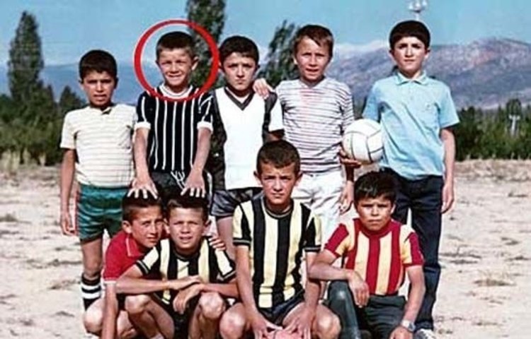 futbolcularin cocukluk halleri sayfa