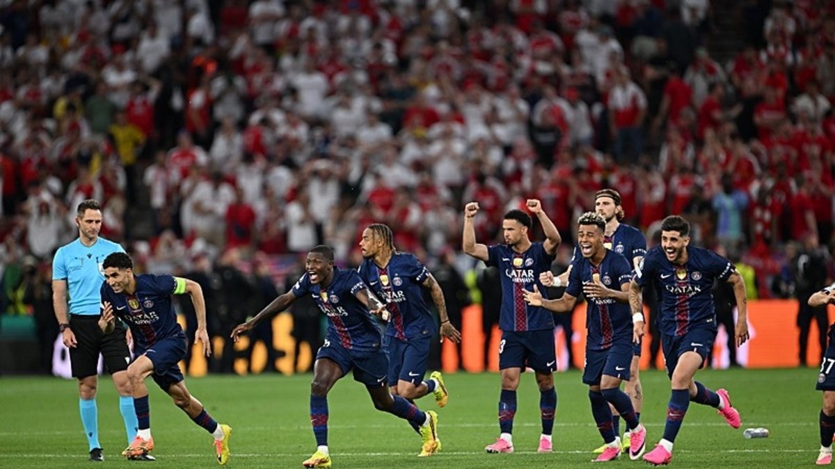 Şampiyon PSG