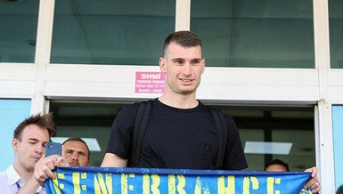 Fenerbahçe'nin yeni transferi Dominik Livakovic Kadıköy'de!