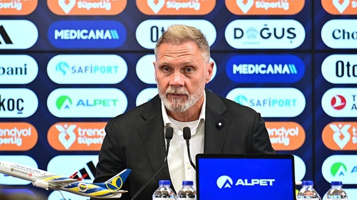 Thorsten Fink'ten maç sonu Fenerbahçe sözleri: Normal şartlarda bizden daha iyiler ama...