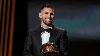 Lionel Messi'den taraftarları heyecanlandıran mesaj! "Barcelona'ya veda etmeyi hak ediyorum"
