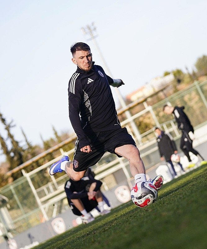 gaziantep-fk-fenerbahce-canli-izle-fb-turkiye-kupasi-maci-hangi-kanalda-saat-kacta-1772607859688.jpeg Gaziantep FK-Fenerbahçe maçı hangi kanalda?