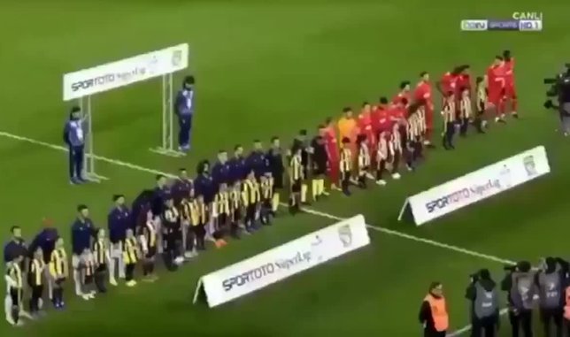 Fenerbahçe - Sivasspor maçında şehitler anıldı