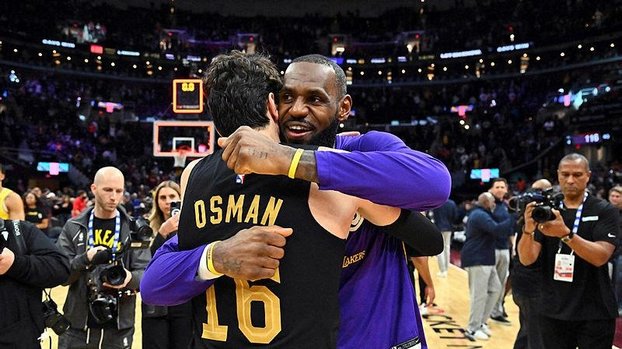 Cedi Osman'lı Cleveland Los Angeles Lakers devirdi! NBA'de gecenin sonuçları