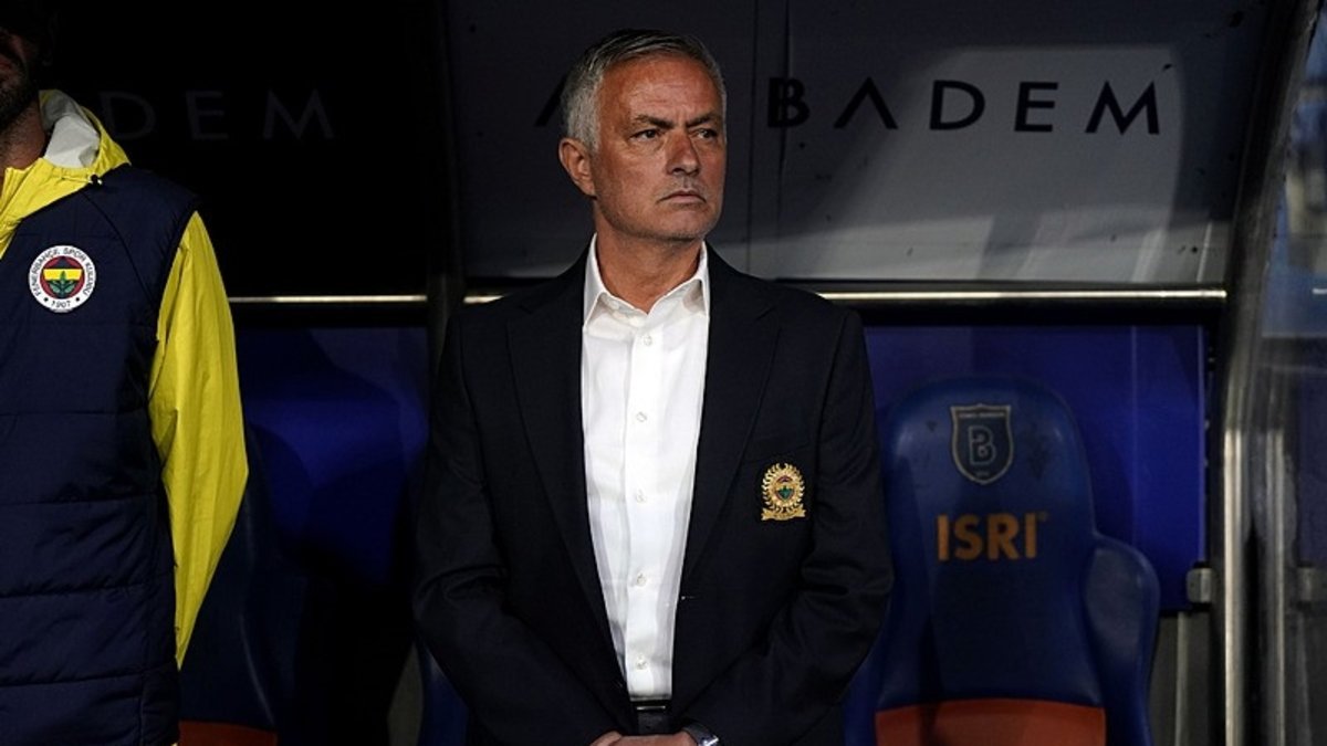 Mourinho Fenerbahçe’den ayrılıyor mu? Portekiz ile ön sözleşme iddiası Mourinho Fenerbahçe’den ayrılıyor mu? Portekiz ile ön sözleşme iddiası