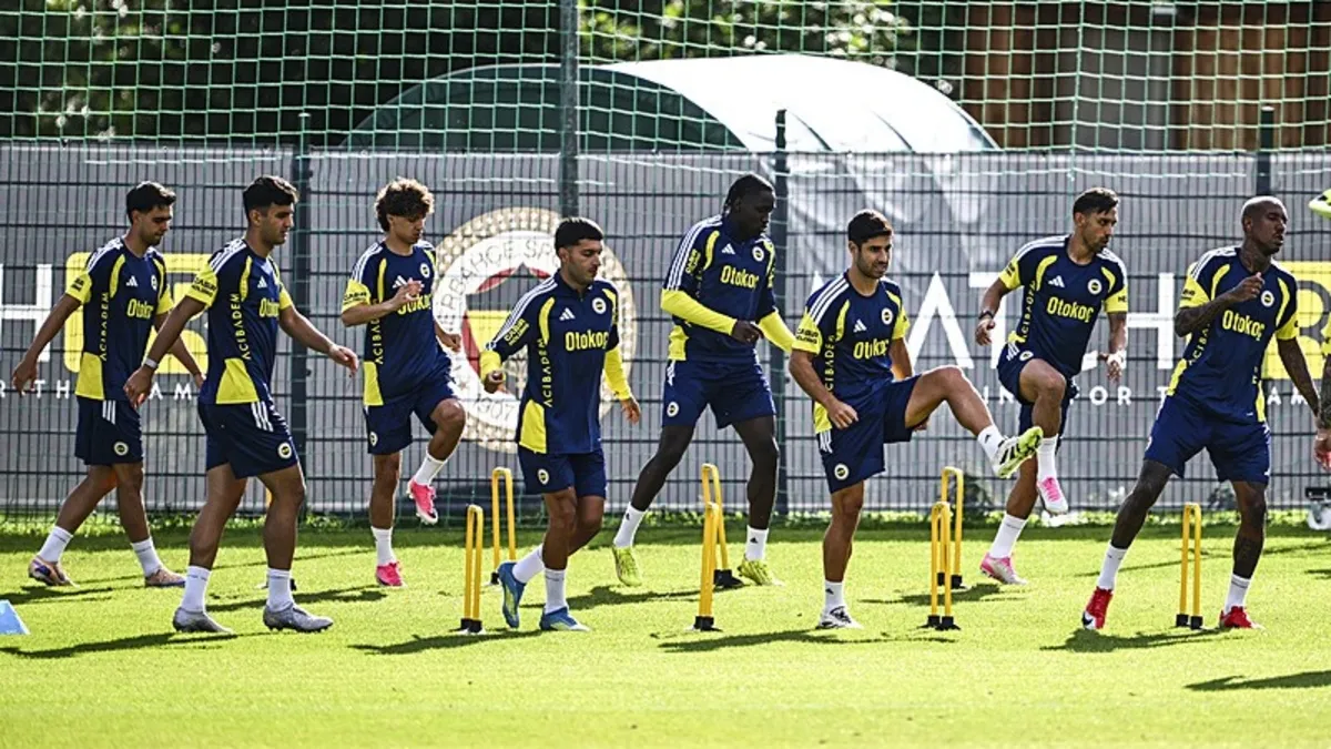 Fenerbahçe'nin genç yıldızına Bundesliga kancası! Transfer görüşmeleri başladı