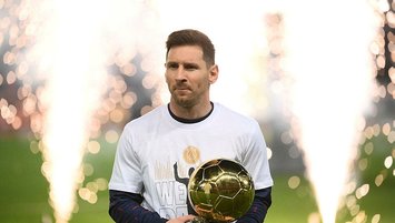 Messi wins Ballon d'Or for 7th time