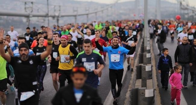 istanbul-6-kasim-kapali-yollar-istanbul-maratonu-nedeniyle-hangi-yollar-trafige-kapanacak-alternatif-guzergahl-1667715236733.jpeg