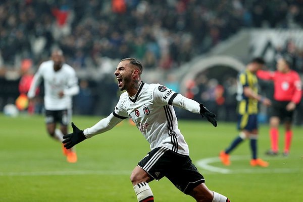 Beşiktaş'ta Quaresma dönüyor