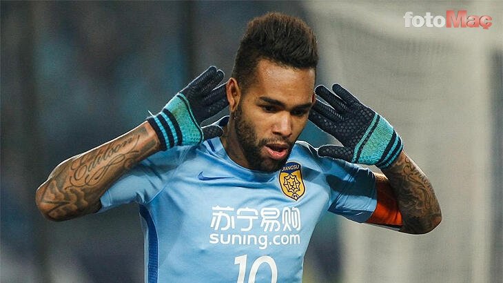 Son dakika spor haberleri: Galatasaray'a bedava yıldız Alex Teixeira! Son karar Fatih Terim'in