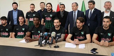 Denizlispor’da 8 imza