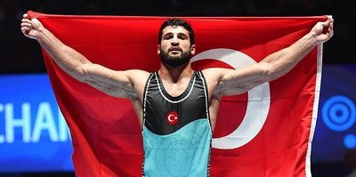 Metehan Basar wins gold at Paris 2017