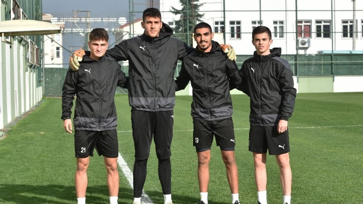 Samet Kabak ile yollar ayrıldı