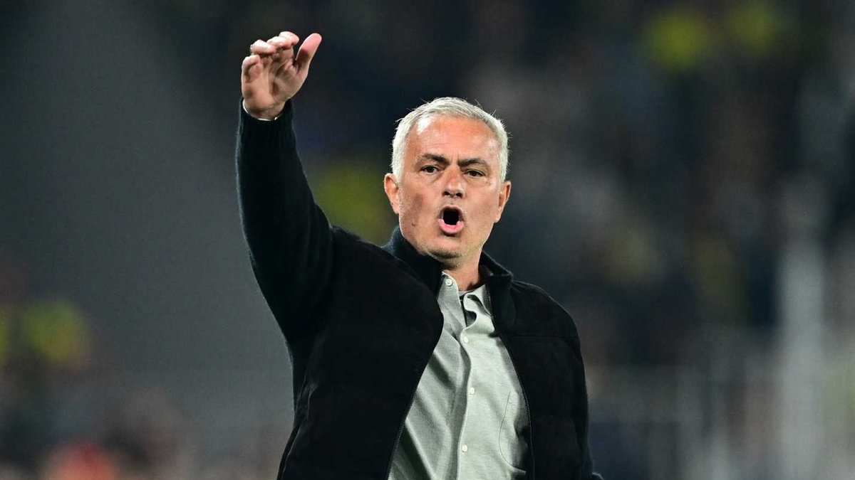 Fenerbahçe aradığı kanadı Fransa'da buldu! İşte Kanarya'nın transfer teklifi Fenerbahçe aradığı kanadı Fransa'da buldu! İşte Kanarya'nın transfer teklifi