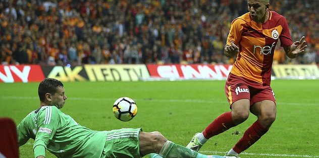 Paraya değil futbol oynamaya gelmişler