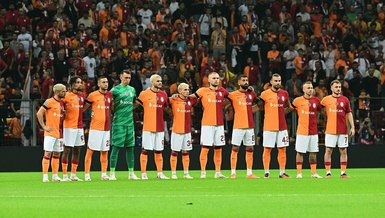 Galatasaray tribünlerinden Dries Mertens ve Kerem Demirbay'a tepki!