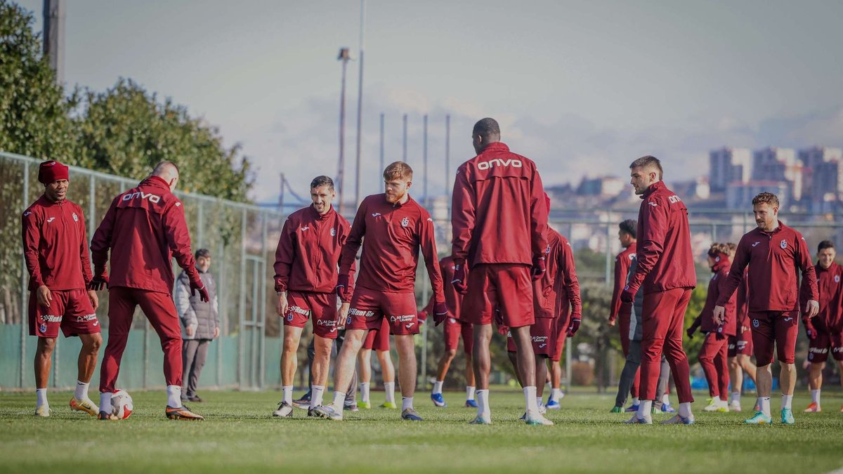 Trabzonspor'da Mısırlı.com.tr Fatih Karagümrük maçı hazırlıkları sürdü