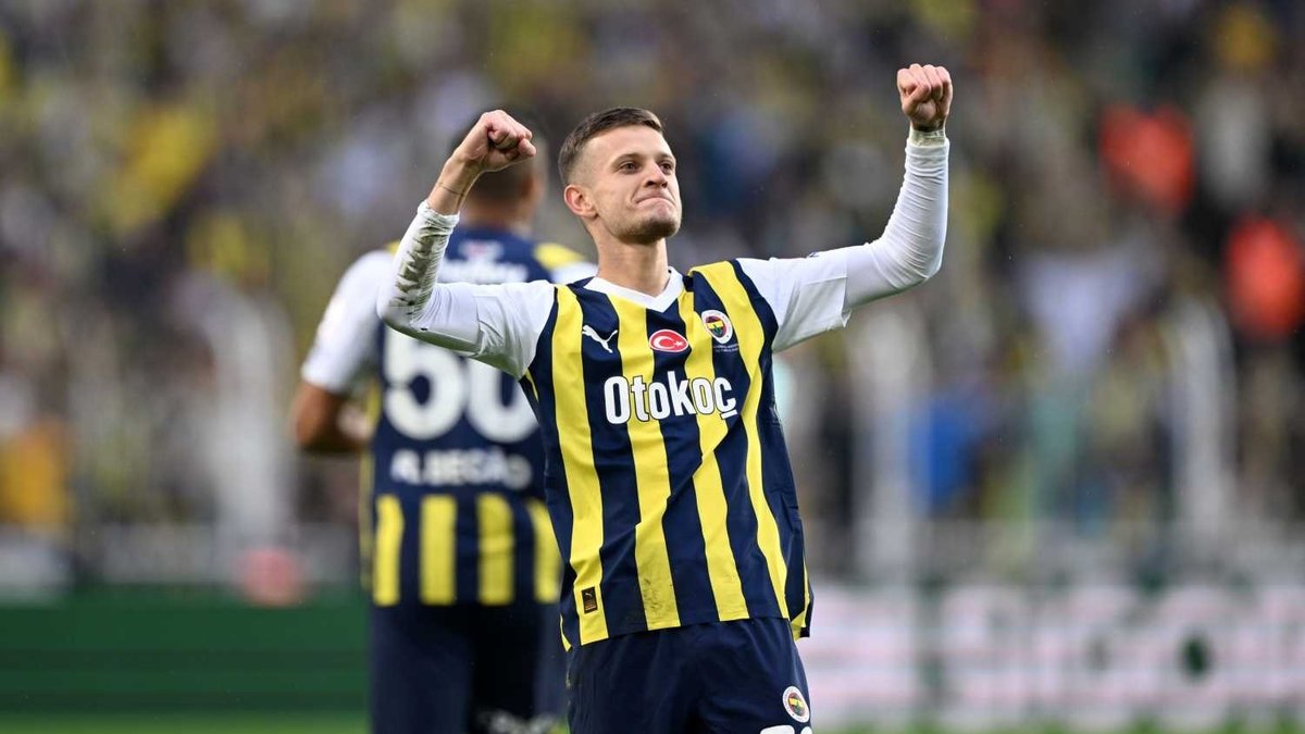 Szymanski Fenerbahçe'ye veda ediyor! Transferi için birbirlerine girdiler Szymanski Fenerbahçe'ye veda ediyor! Transferi için birbirlerine girdiler