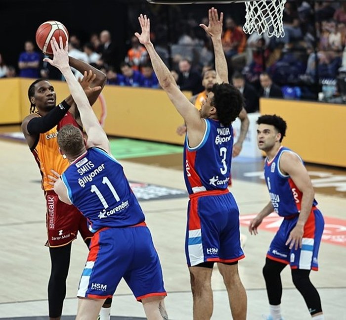 anadolu-efes-besiktas-basketbol-maci-ne-zaman-saat-kacta-hangi-kanalda-canli-yayinlanacak-1748085654684.jpeg