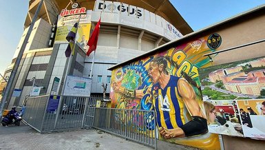Son dakika spor haberi: Fenerbahçe Ülker Stadı'nın yanına Eda Erdem'in grafitisi yapıldı