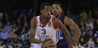 Anadolu Efes, İsrail deplasmanında