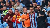 Bordo mavi coşkusu
