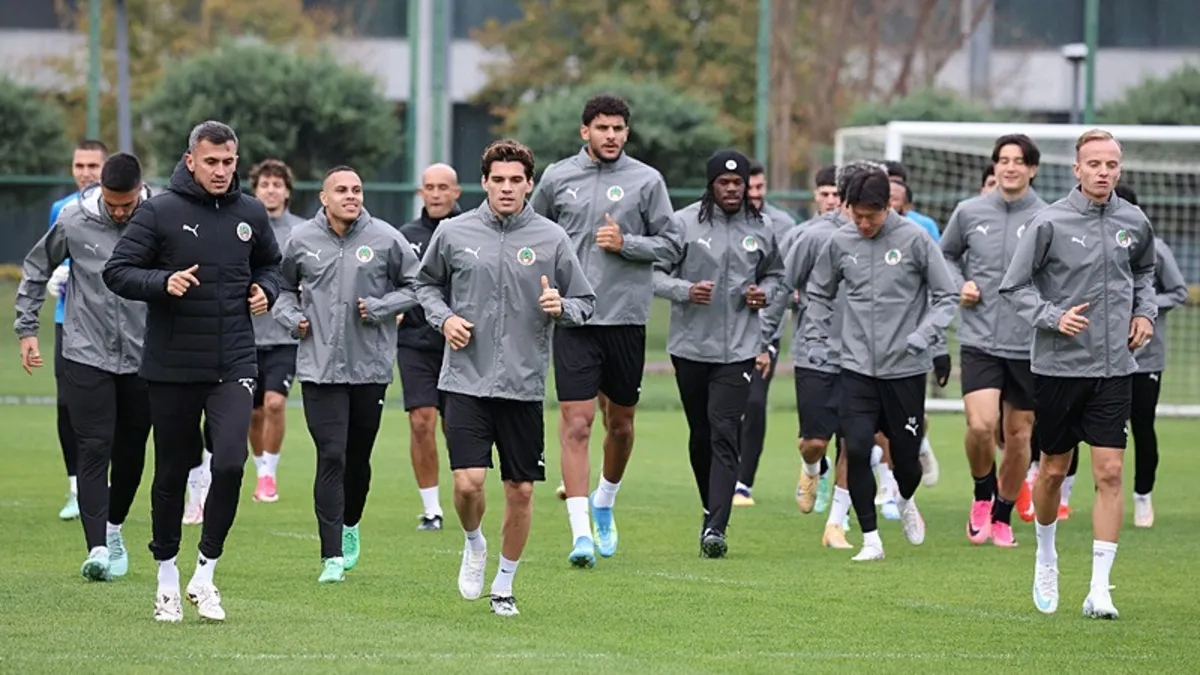 Alanyaspor, Fenerbahçe'ye Karşı Gösterişli Bir Mücadeleye Hazır