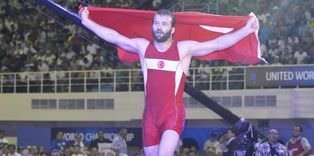 Selim Yaşar bronz madalya kazandı