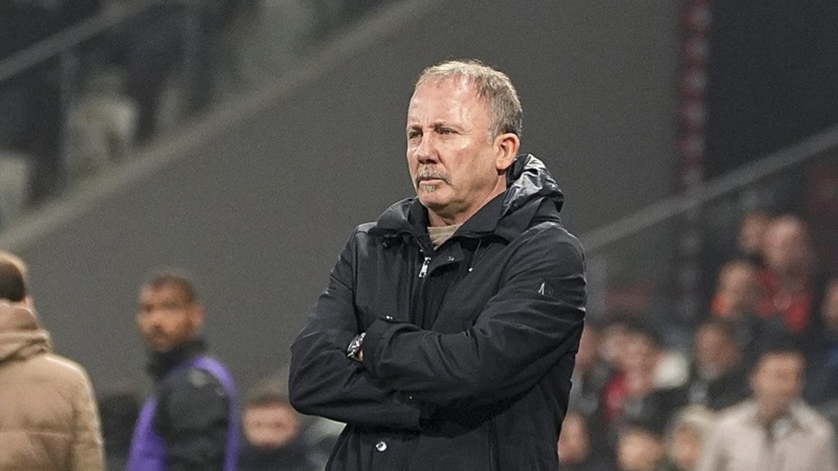 Sergen Yalçın'dan flaş tepki! Maçın en az 15 dakika uzaması lazımdı