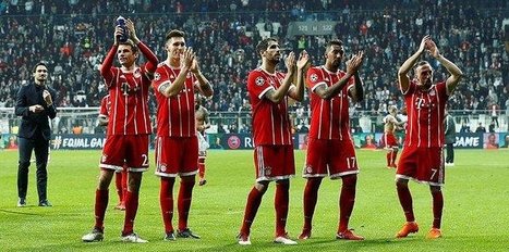 Bayernli futbolcular tribünleri alkışları