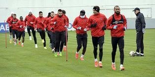 Fırtına deplasmanda durdu