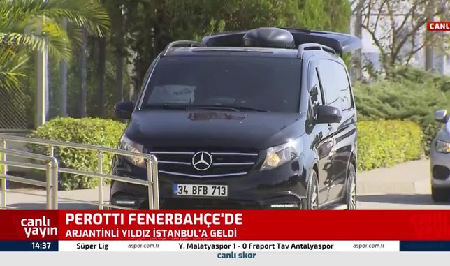 Fenerbahçe'nin anlaşmaya vardığı Diego Perotti İstanbul'da