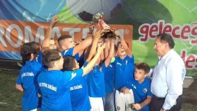 Samsun'da şampiyonluk kupası Ünye Futbol Kulübü'nün