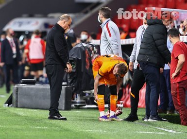 Son dakika spor haberi: Göztepe - Galatasaray maçına damga vuran kare! Fatih Terim...