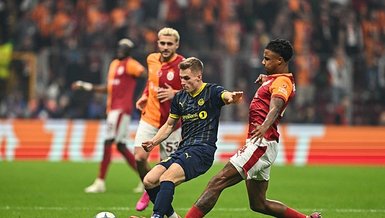 Ismael Jakobs bir adım önde