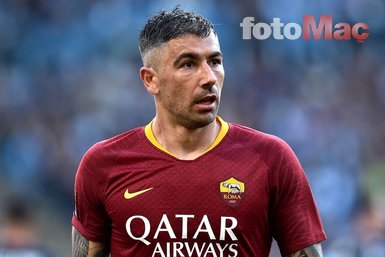 Kolarov Fenerbahçe’de! İşte o görüntüler