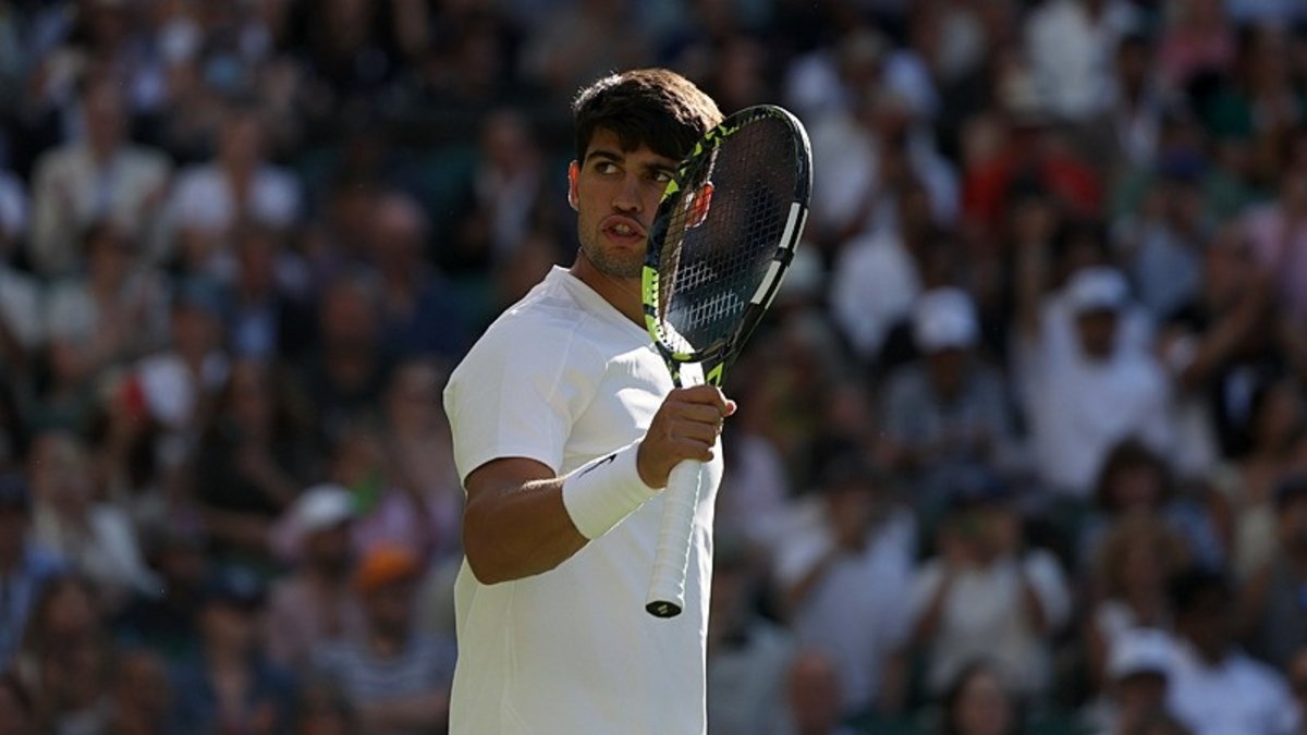 Carlos Alcaraz Wimbledon'da 3. tura yükseldi!