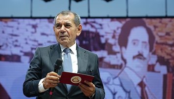 Dursun Özbek ve yönetimine yetki verildi